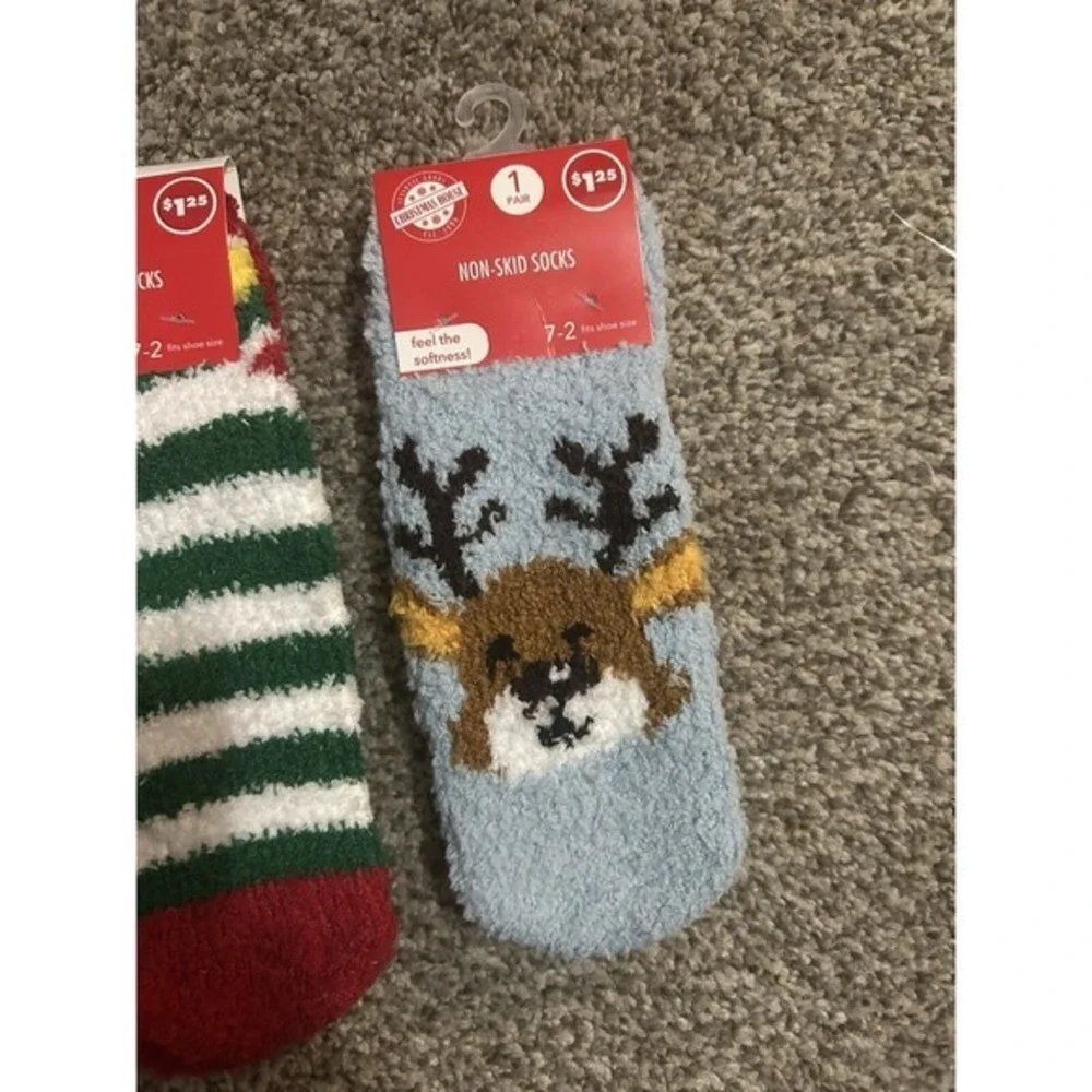 5-PC Winter Gloves Kids Winter Non Slick Socks SZ 7-2 Glitter Spray & Baby Brush
